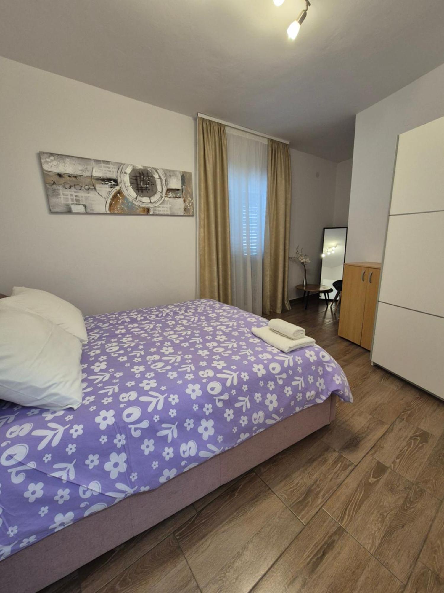 Apartman Smoljic 4+2 Primošten Екстериор снимка